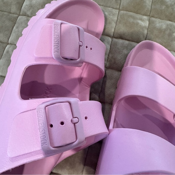 Birkenstock Soft Pink Sandals - Picture 3 of 6